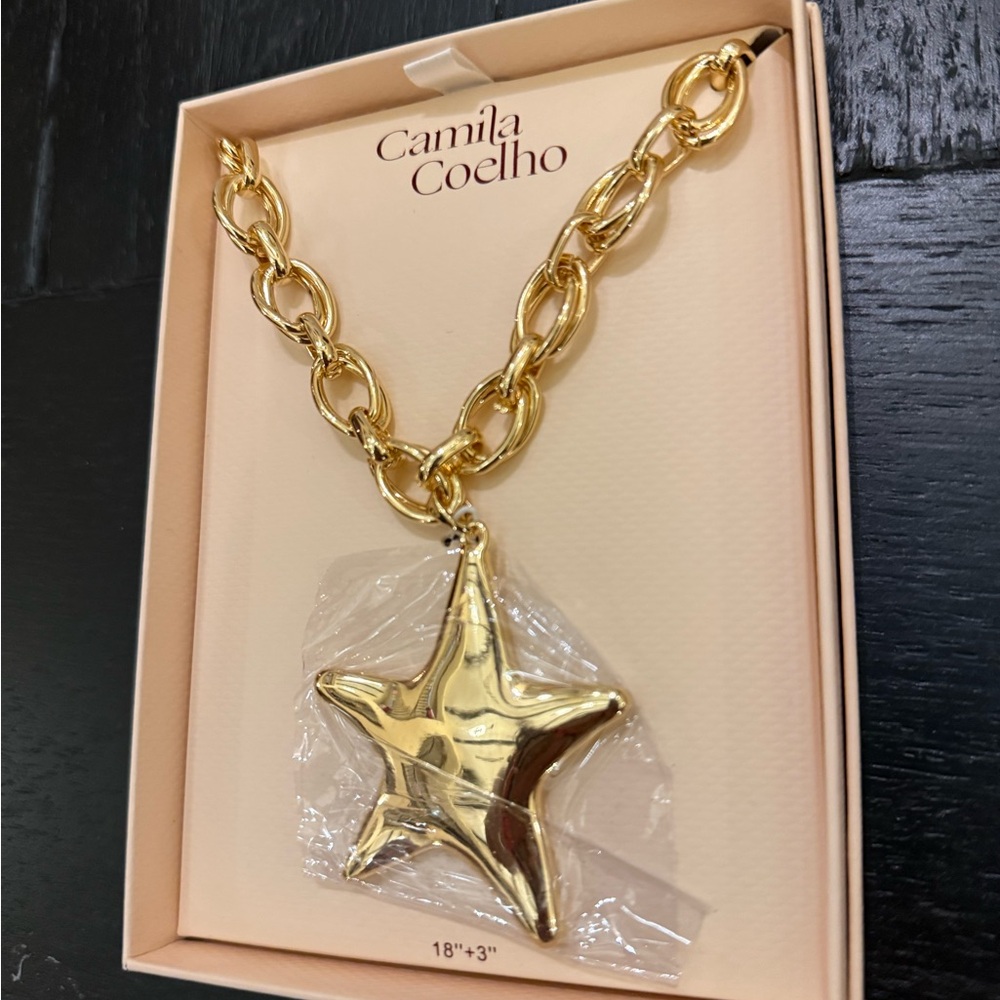 Camila Coelho Gold Chain Necklace Star Pendant NWT Brand New